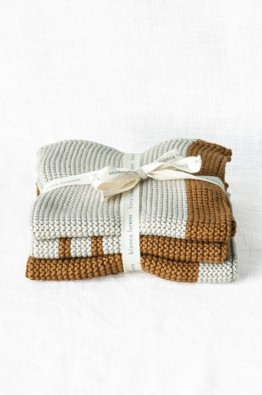 Bianca Lorenne knitted cotton washcloths - Isabel Harris